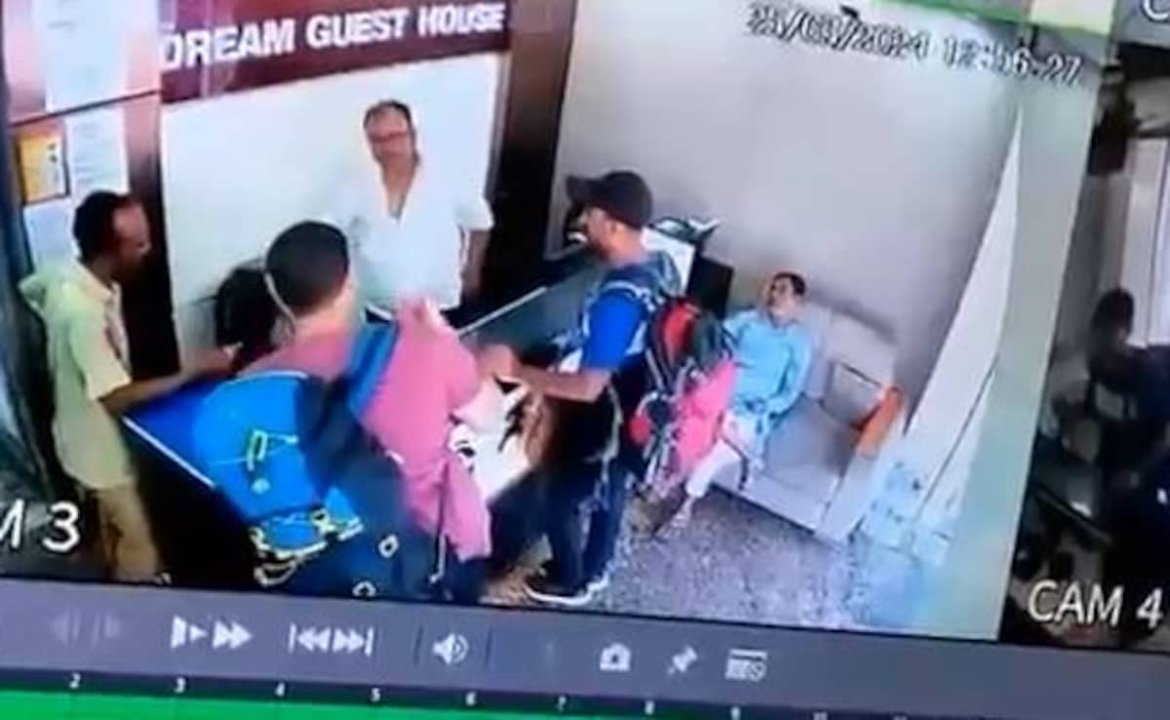 fe5f05cf-a9bc-45a9-a82b-dbade7b85c7c (1)