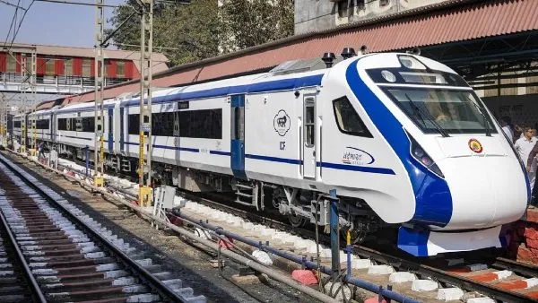 vandebharatgoaupdates-1761484035